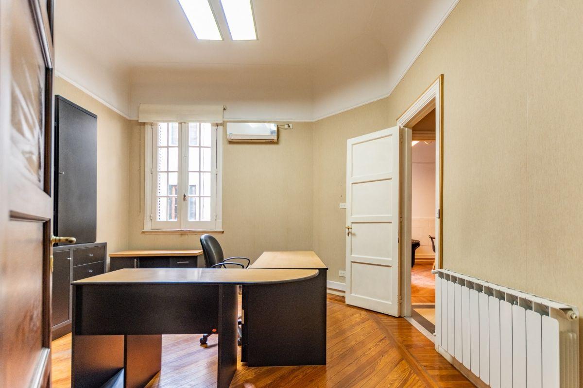Foto de VENTA. Departamento 4 ambientes. 86m2. 3 oficinas. APTO CREDITO, imagen 2