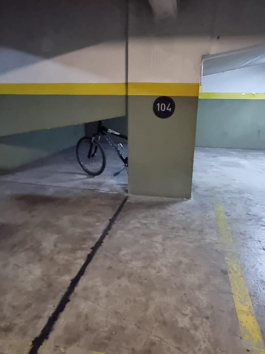 Foto de COCHERA Esmeralda y Cordoba, imagen 3