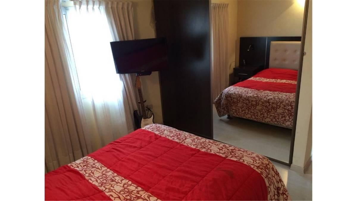 Foto de TRIPLEX 4 AMB. INTERNO - VENTA - SAN JUSTO CENTRO, imagen 2