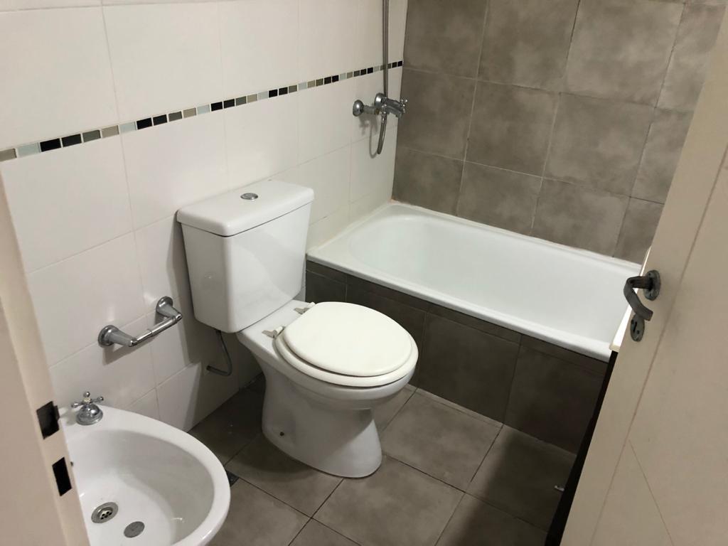 Foto de DEPARTAMENTO 2 AMB. - VENTA - MORON, imagen 3
