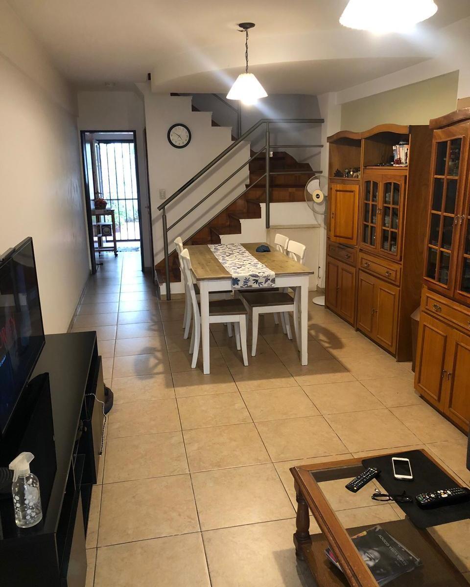 Triplex 4 Amb. con Cochera - Venta - Ramos Mejía