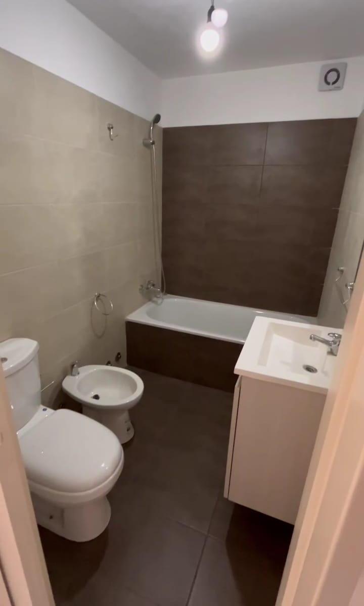 DEPARTAMENTO 2 AMBIENTES - VENTA - V. LUZURIAGA