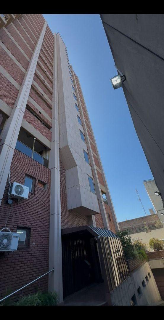 Departamento de 75 m² con 2 dormitorios en alquiler en San Justo