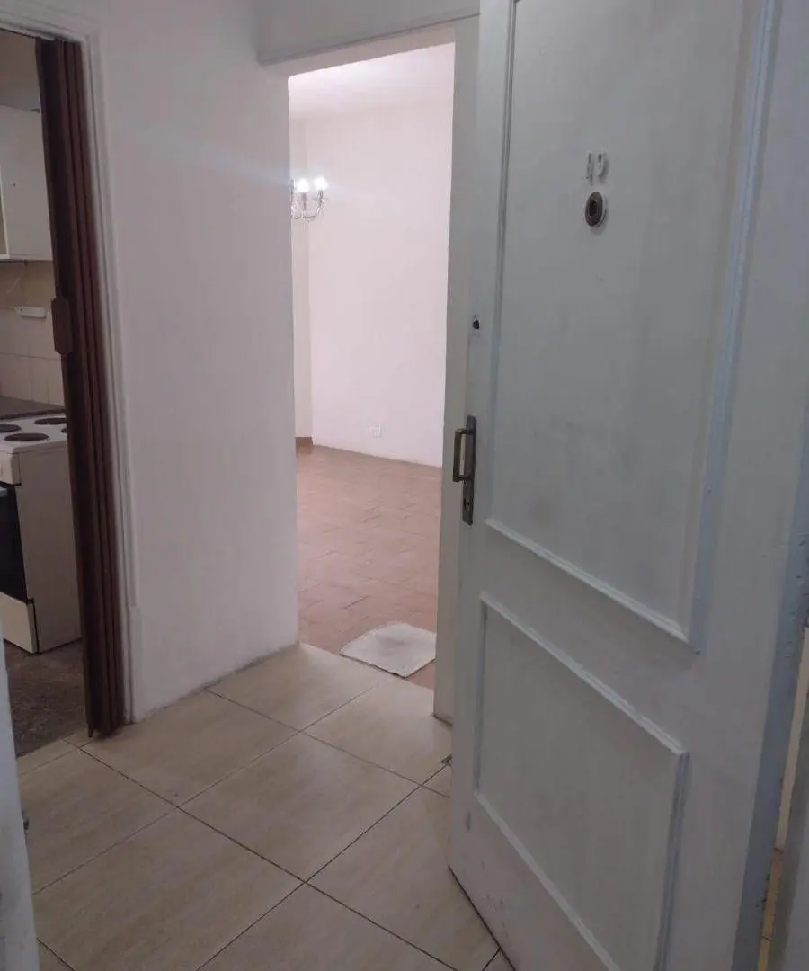 Departamento de 50 m² con 1 dormitorio en alquiler en Haedo centro. 1