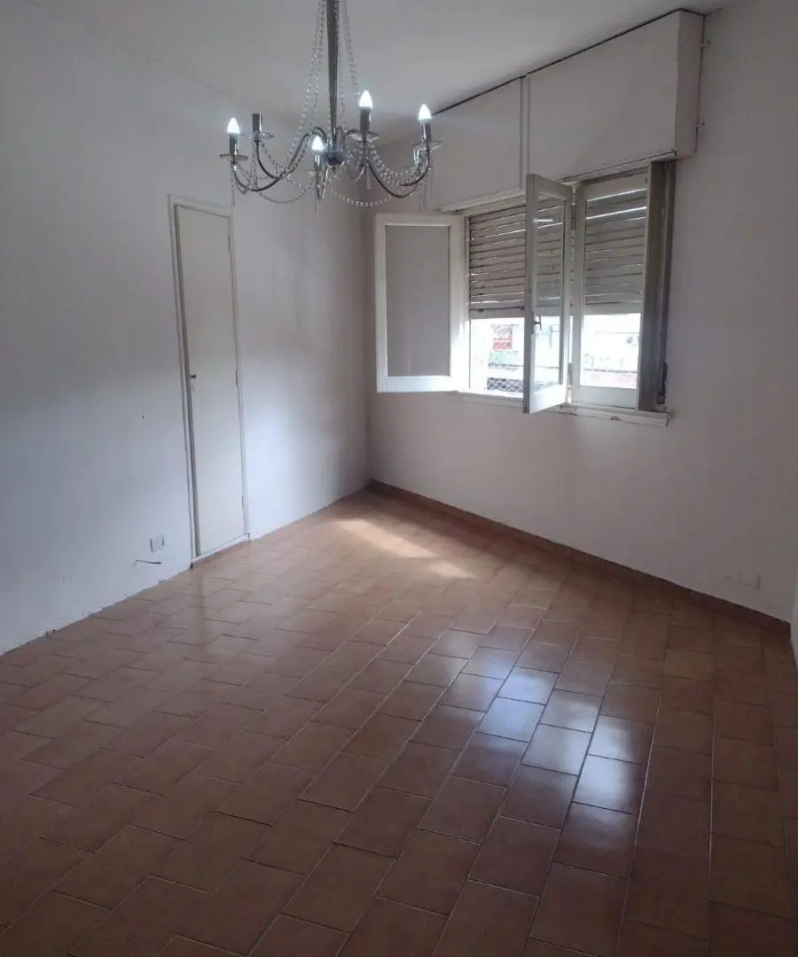 Departamento de 50 m² con 1 dormitorio en alquiler en Haedo centro. 5