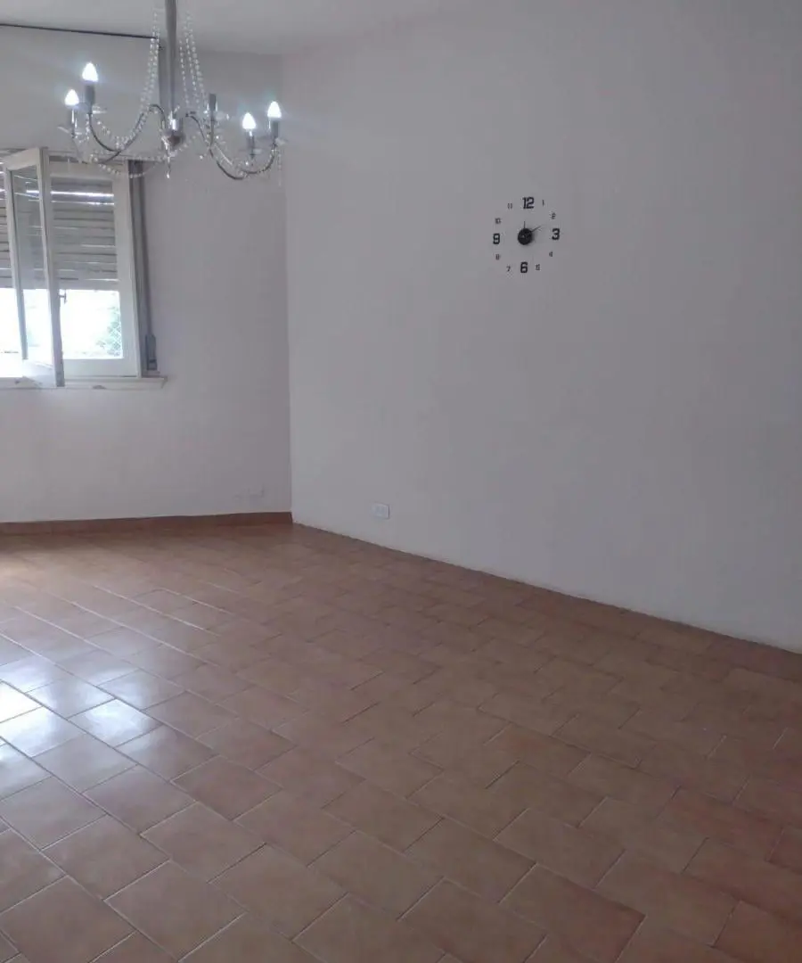 Departamento de 50 m² con 1 dormitorio en alquiler en Haedo centro. 3