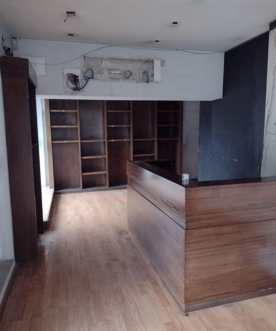 Foto de Local comercial en alquiler en San Justo centro (peatonal), imagen 2