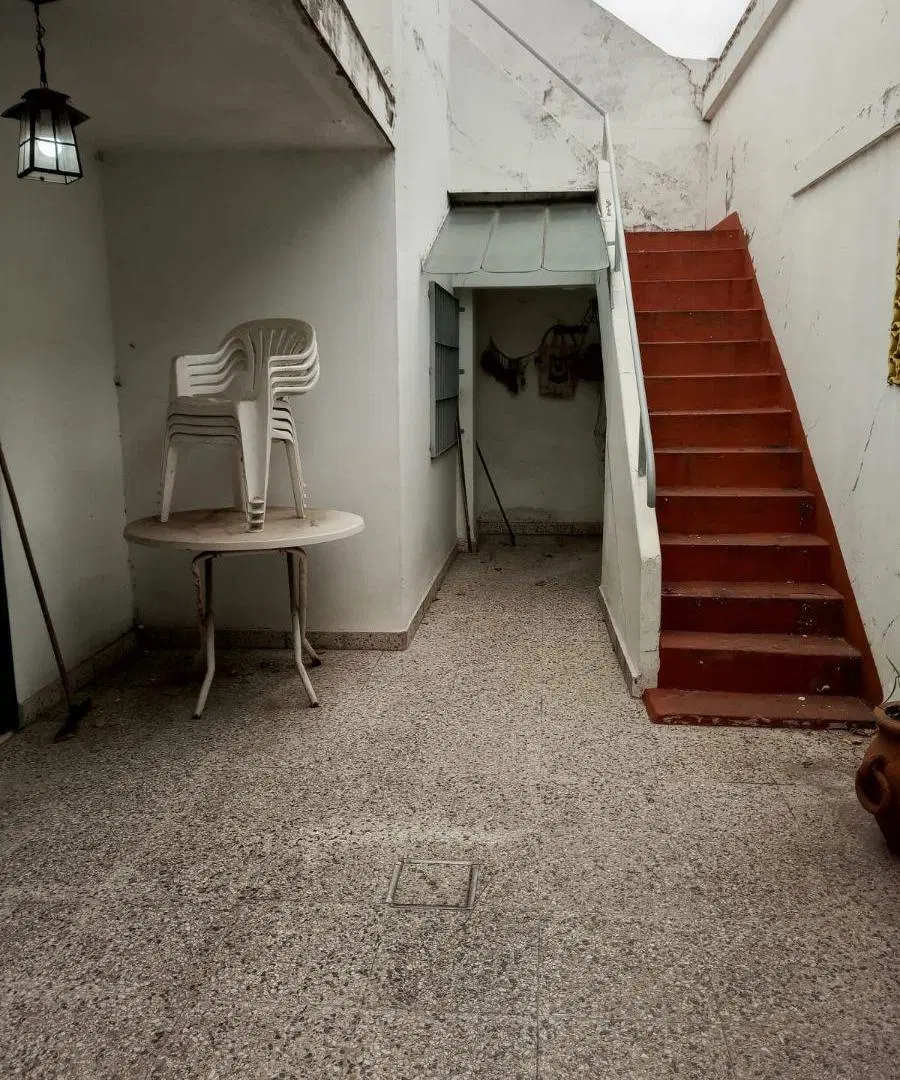 Casa con 300 m² de terreno y 2 dormitorios en venta en centro de San Justo 3