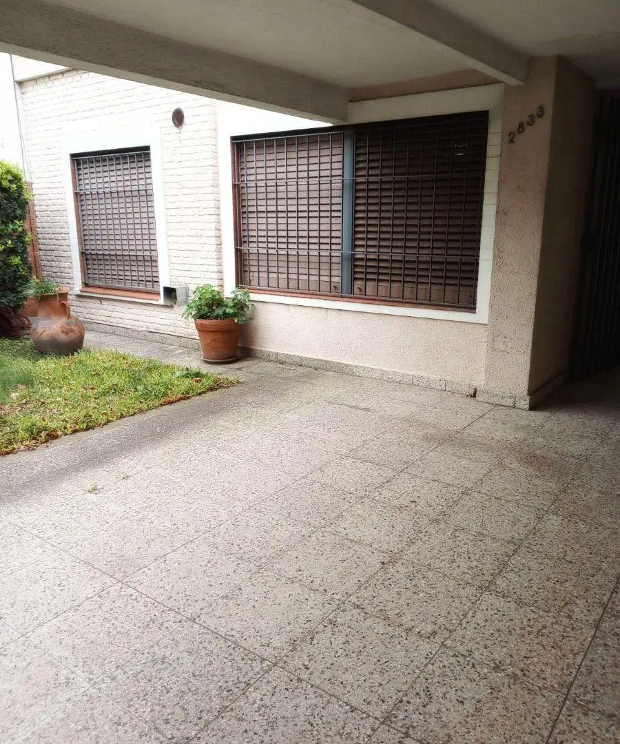 Casa con 300 m² de terreno y 2 dormitorios en venta en centro de San Justo 4