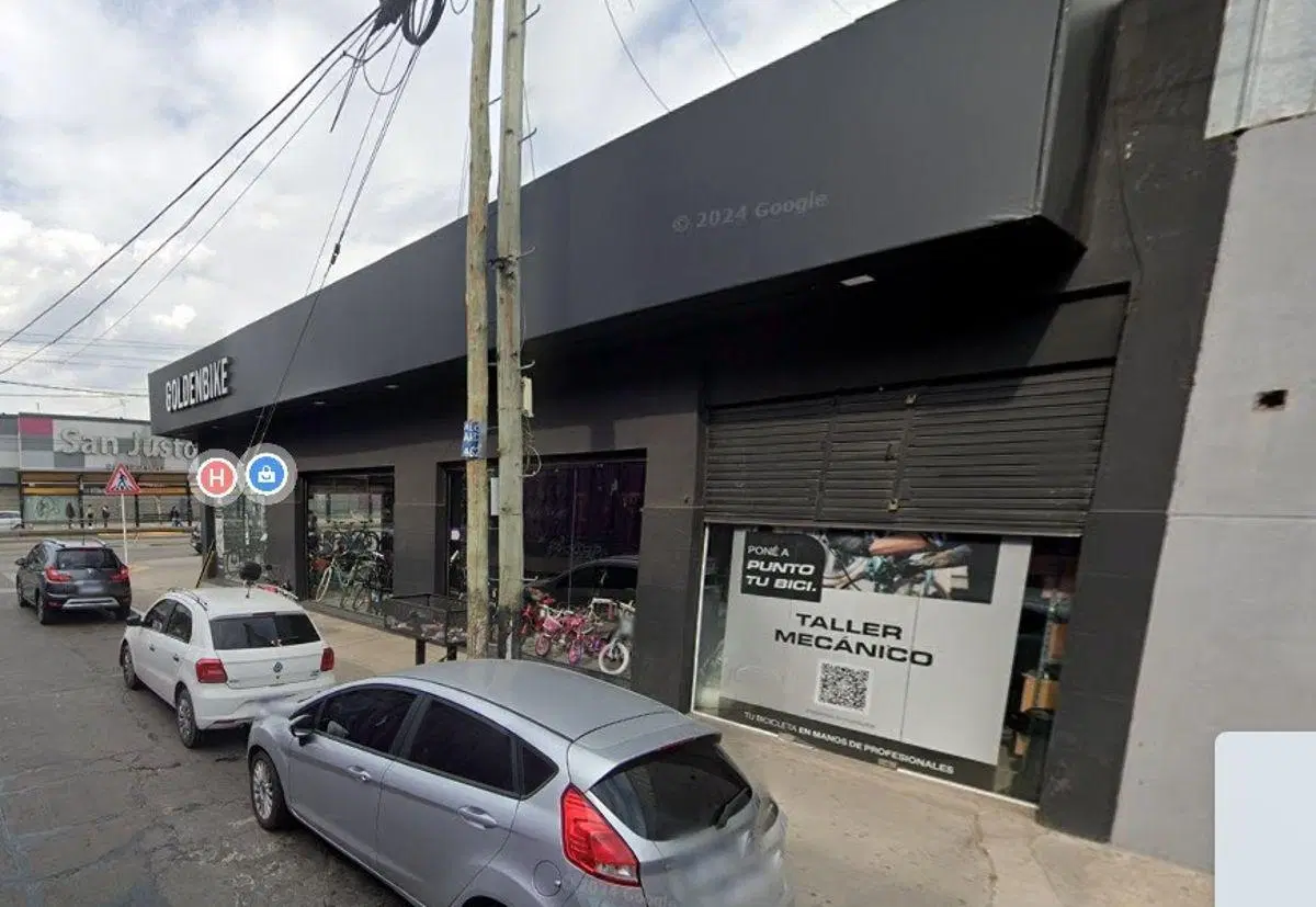 Local comercial de 200 m2 en alquiler en San Justo 4