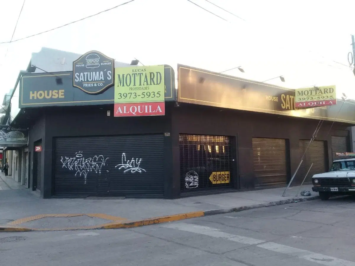 Local comercial de 200 m2 en alquiler en San Justo 3