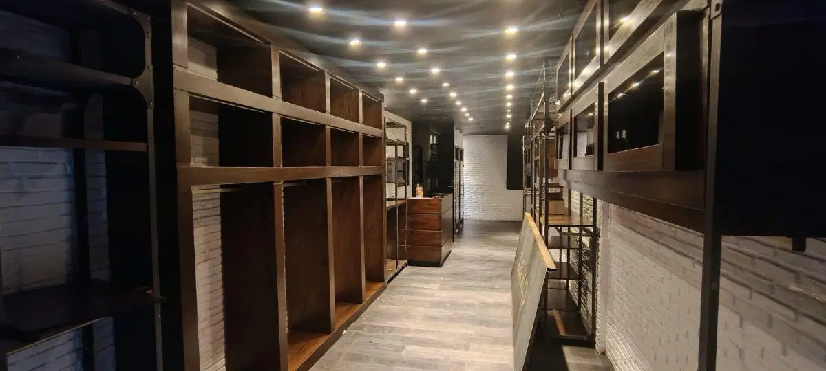 Local en peatonal Arieta de 102 m² en alquiler en San Justo 4