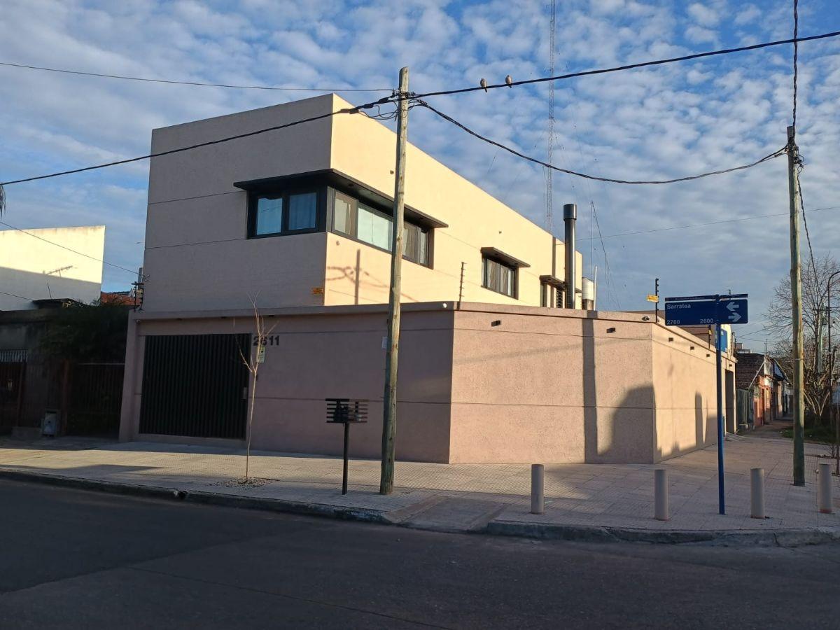 Foto de CASA 4 AMB. CON COCHERA DOBLE - VENTA - SAN JUSTO, imagen 1