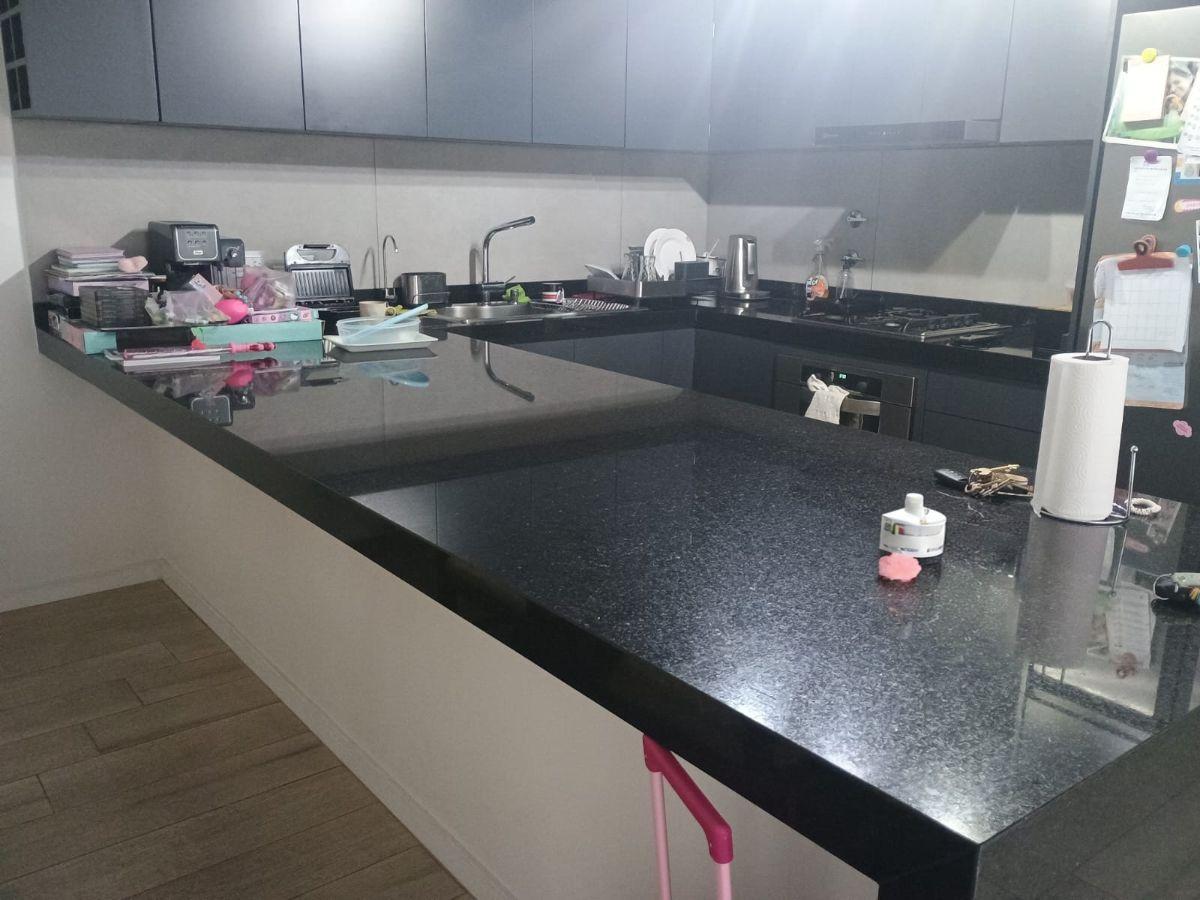 Foto de CASA 4 AMB. CON COCHERA DOBLE - VENTA - SAN JUSTO, imagen 3