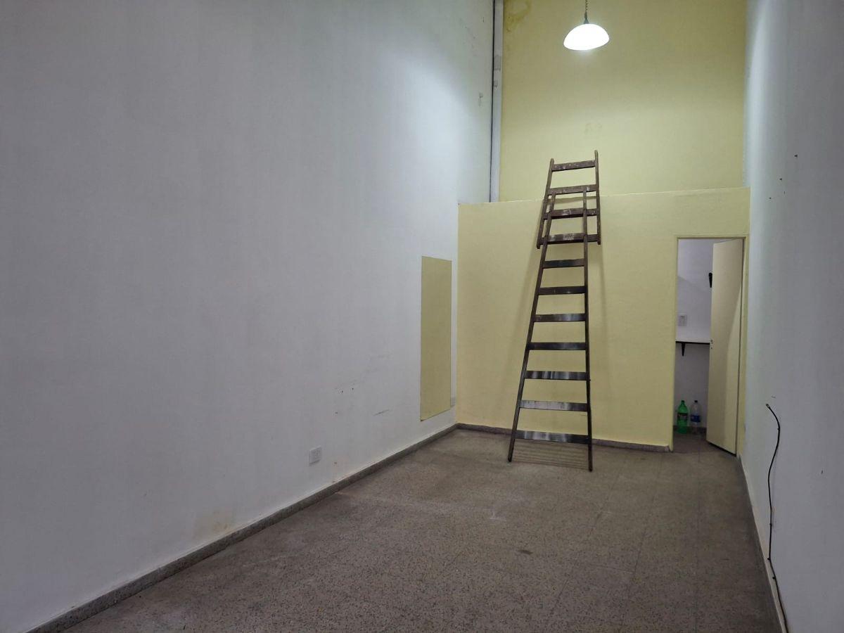 Foto de Local comercial en alquiler en Merlo Centro, imagen 2