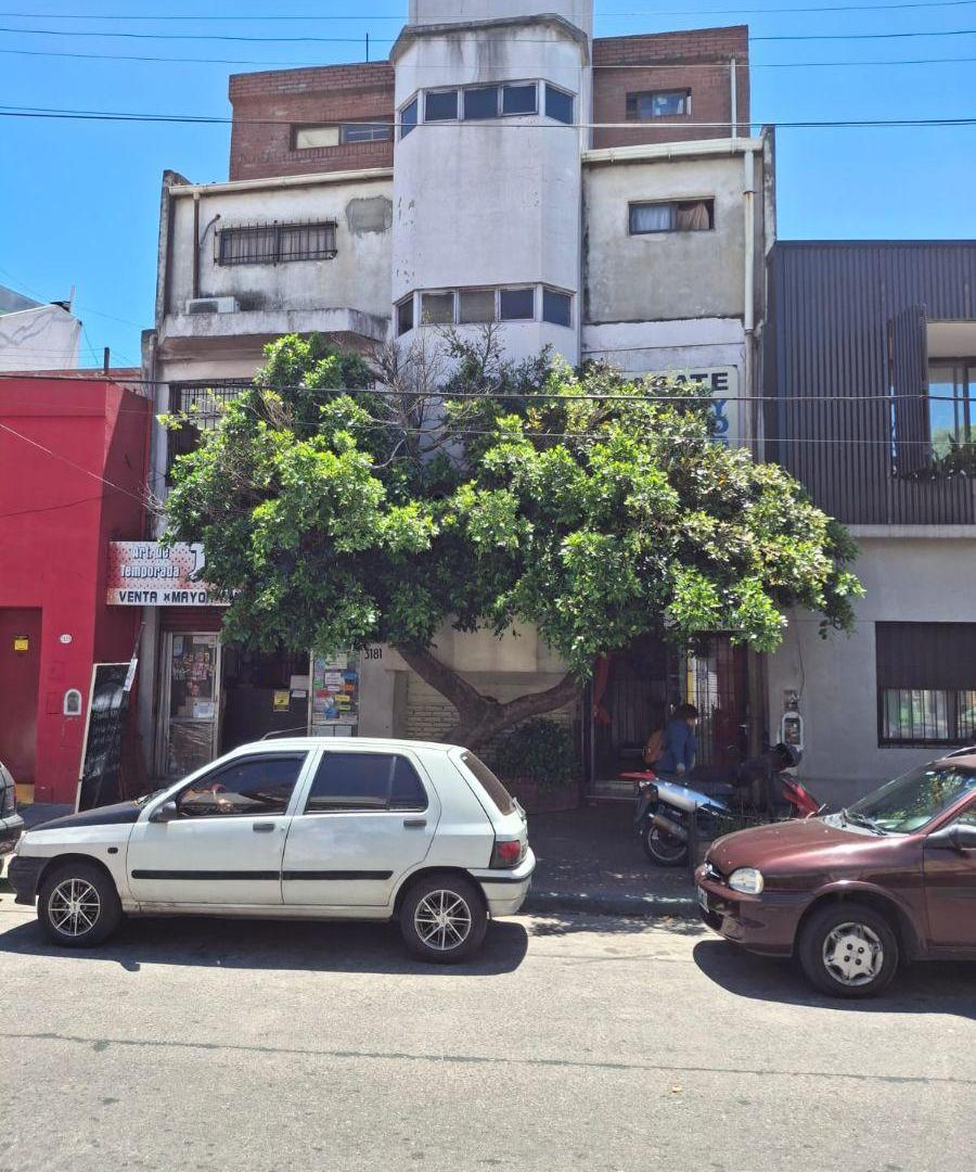 Foto de Importante Edificio Gimnasio Dojo Vivienda En Venta Ciudadela, imagen 5