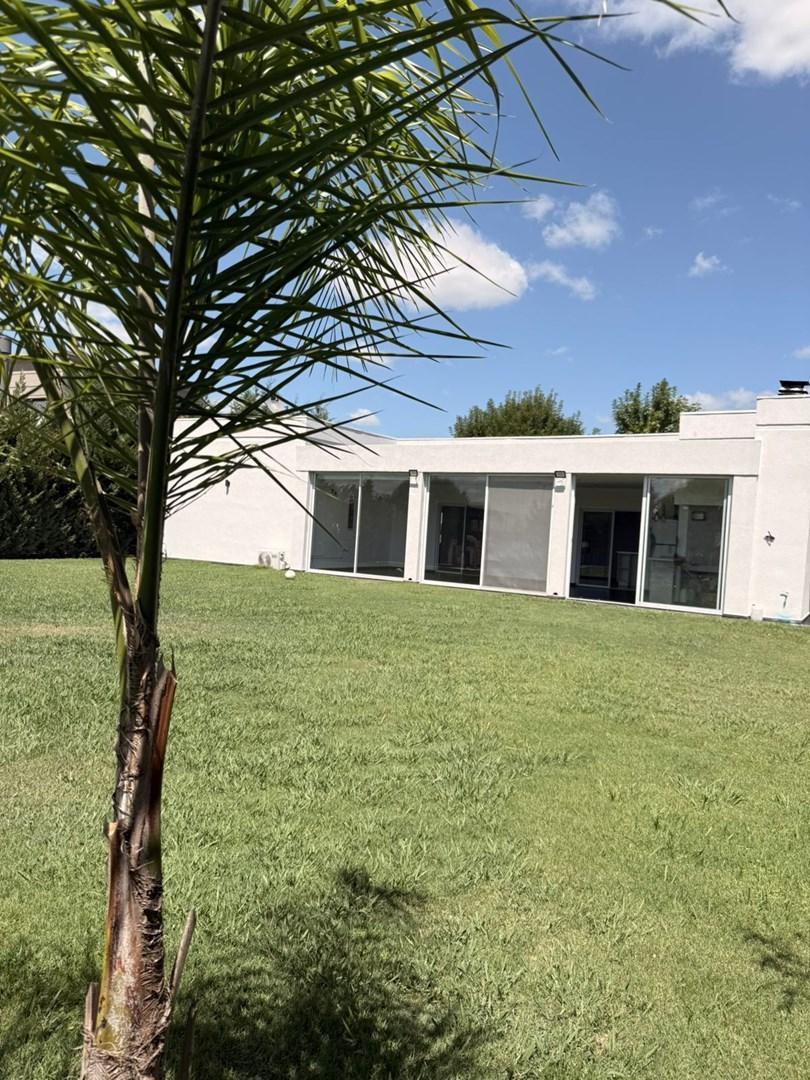 Casa Chalet en Venta en San Sebastian, Escobar, G.B.A. Zona Norte