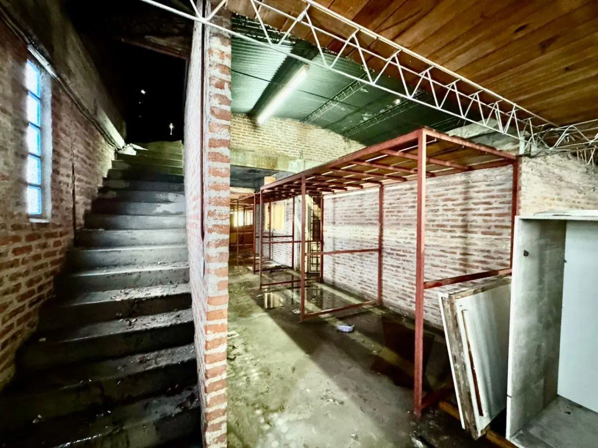 Local comercial de 825 m2 1