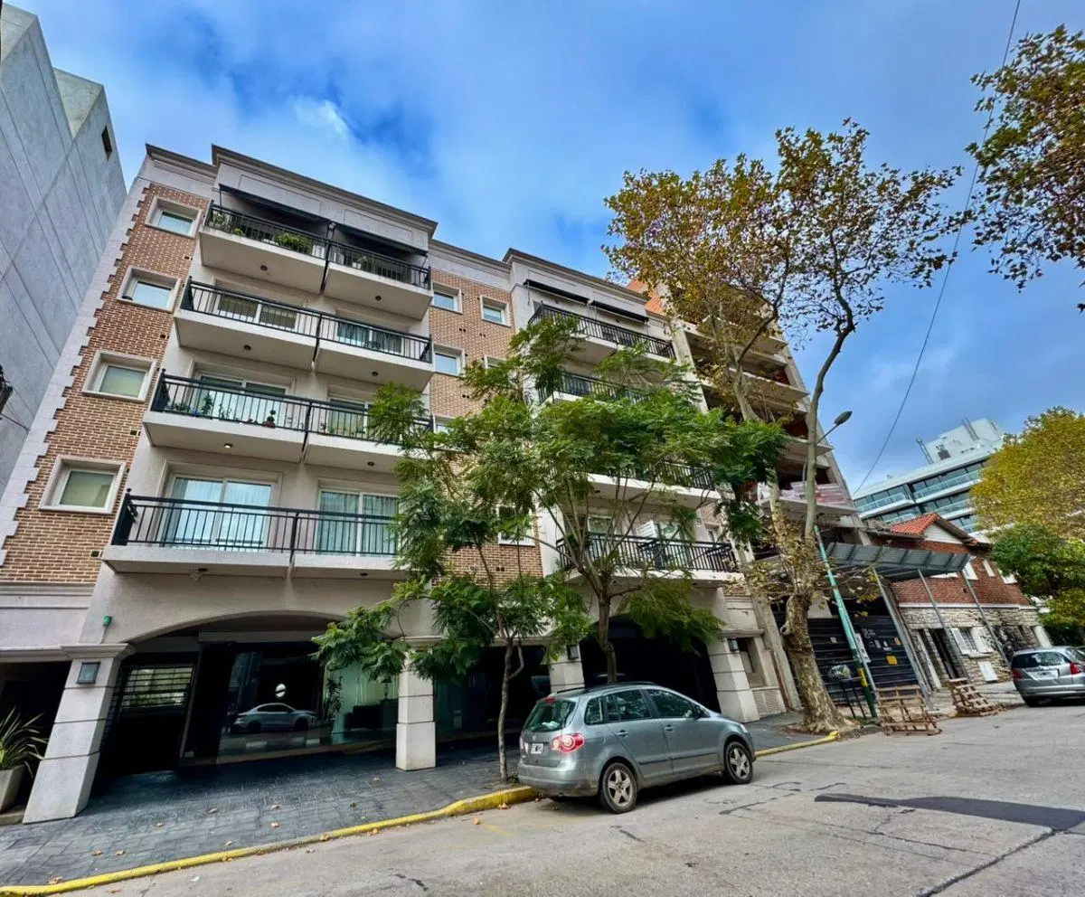 Vendemos piso en zona Güemes 5