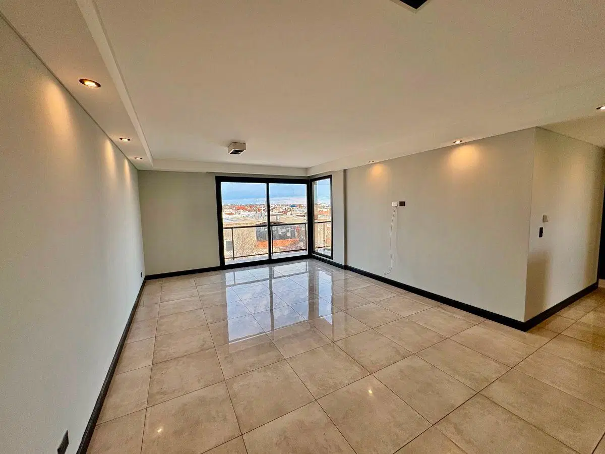Departamento a estrenar de 3 amb en alquiler en Chauvín 3