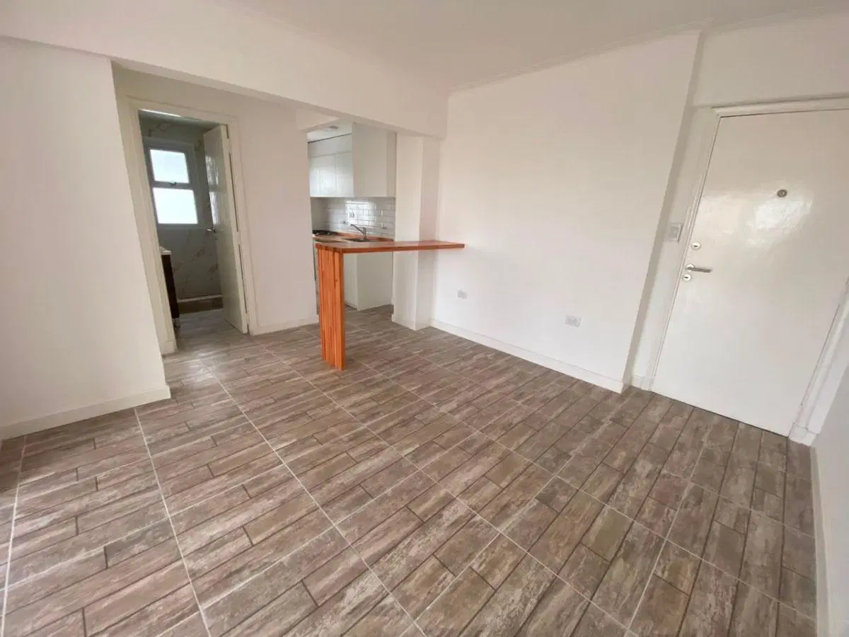 Departamento totalmente reciclado en alquiler en La Perla 3