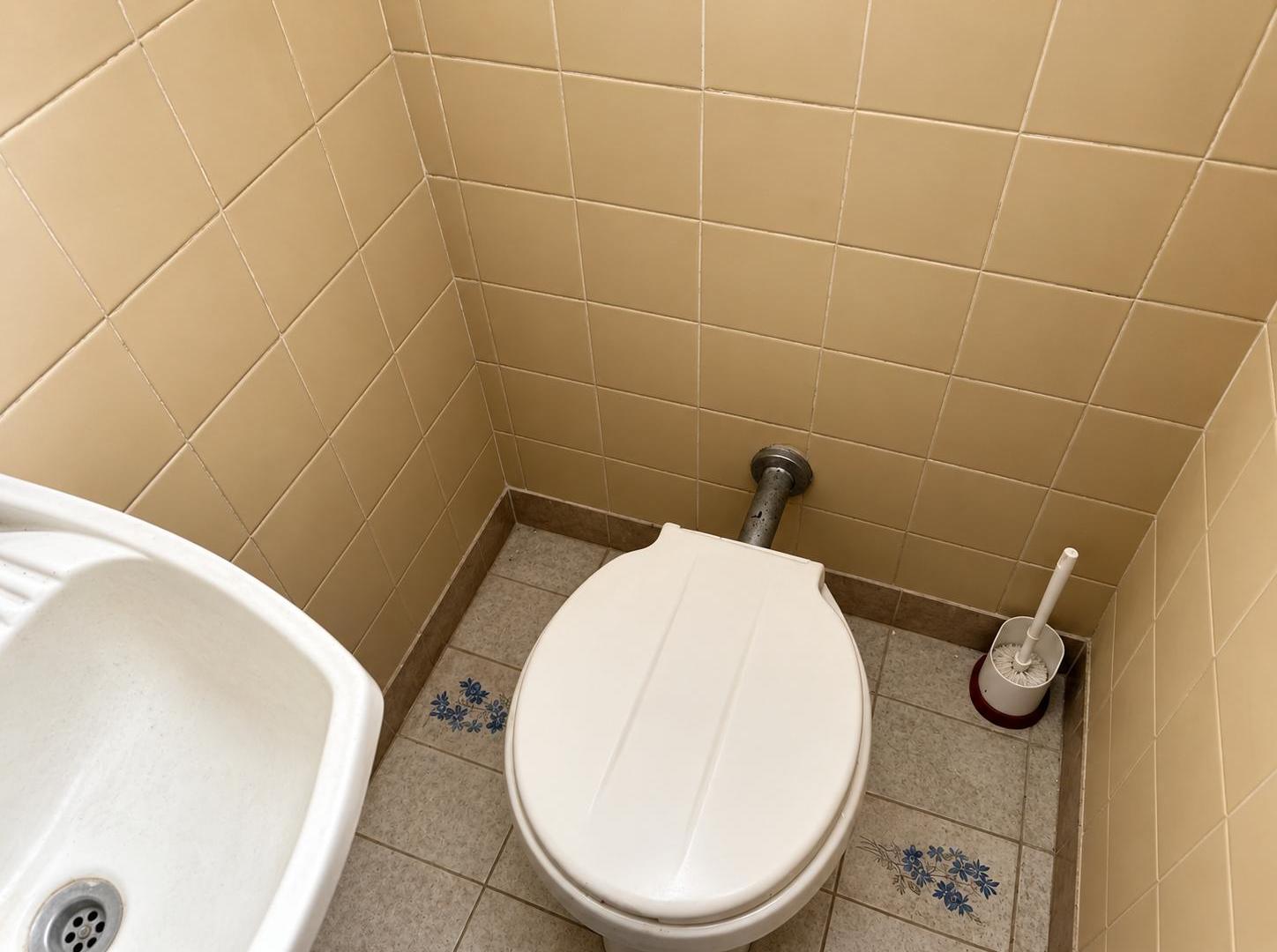 Foto de Casa en venta 4 ambientes con cochera, imagen 5