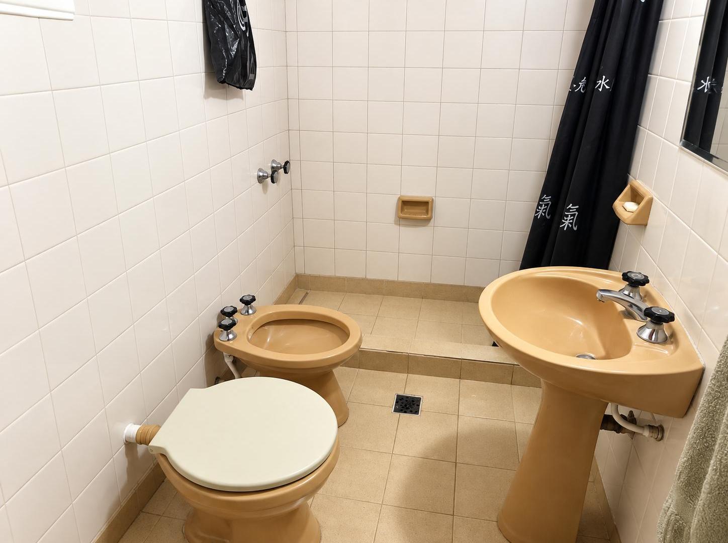 Foto de Casa en venta 4 ambientes con cochera, imagen 2