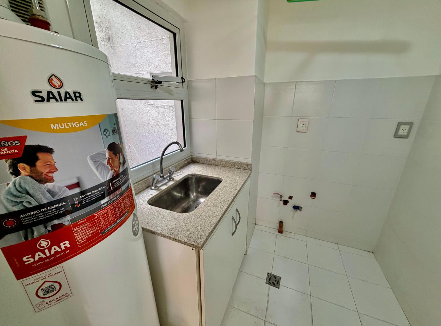 Foto de Piso en venta en Plaza Mitre con cochera y baulera bajas expensas, imagen 5