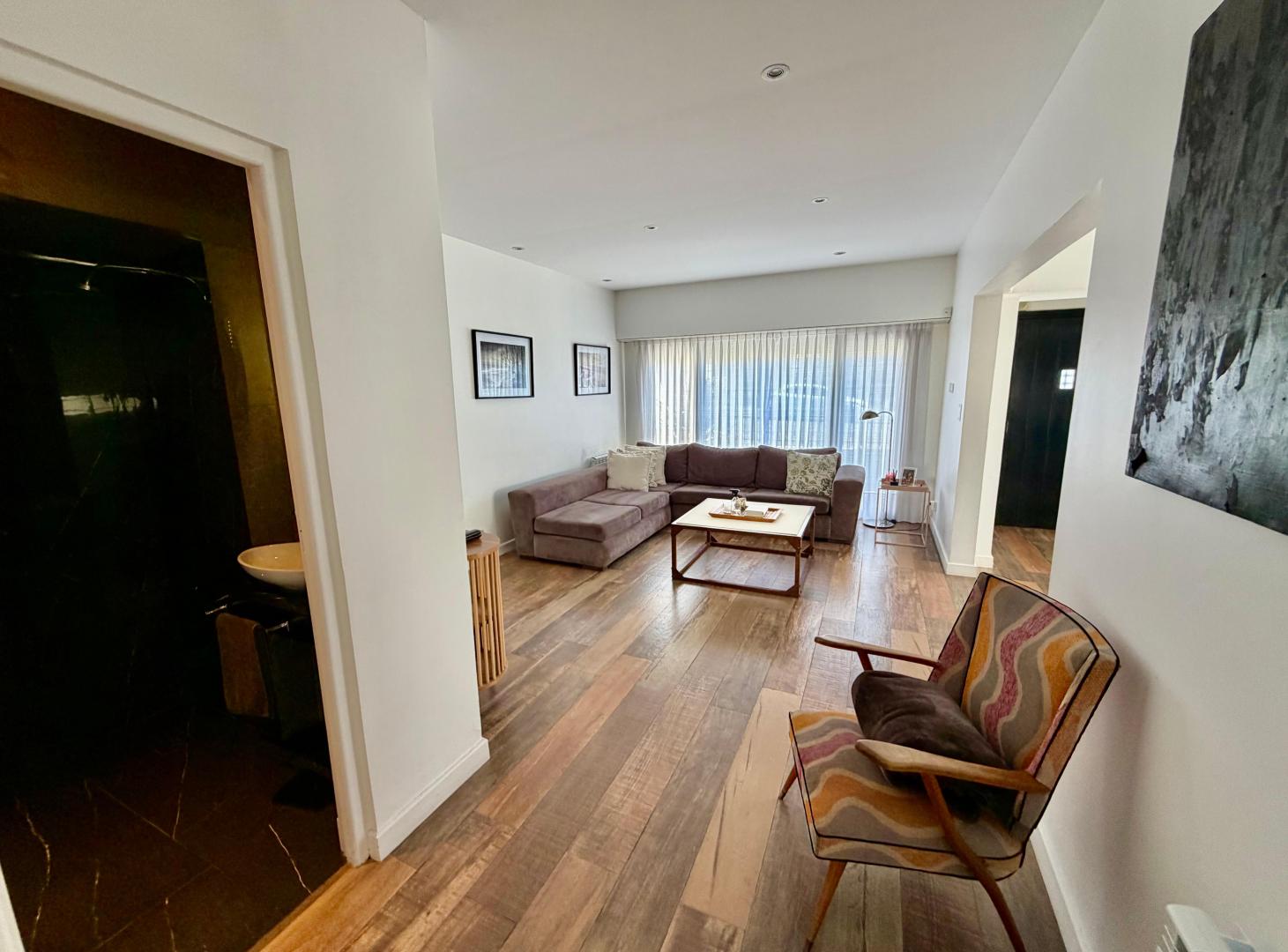 Foto de Casa en Venta en Los Troncos totalmente reciclada con pileta, imagen 5