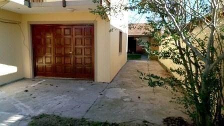 Venta en Block 1 casa y 3 departamento + 2 dtos mas a termin