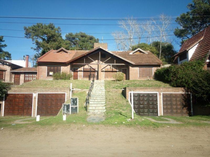 PROPIEDAD SUSPENDIDA Casa 3 ambientes. | Paseo 137 650