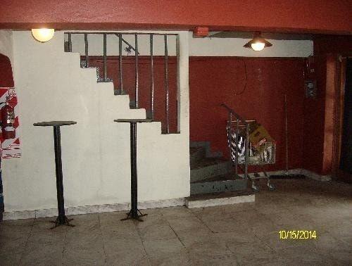 Venta Local Centrico c/ 2 dtos y Chalet 350m2 cubiertos