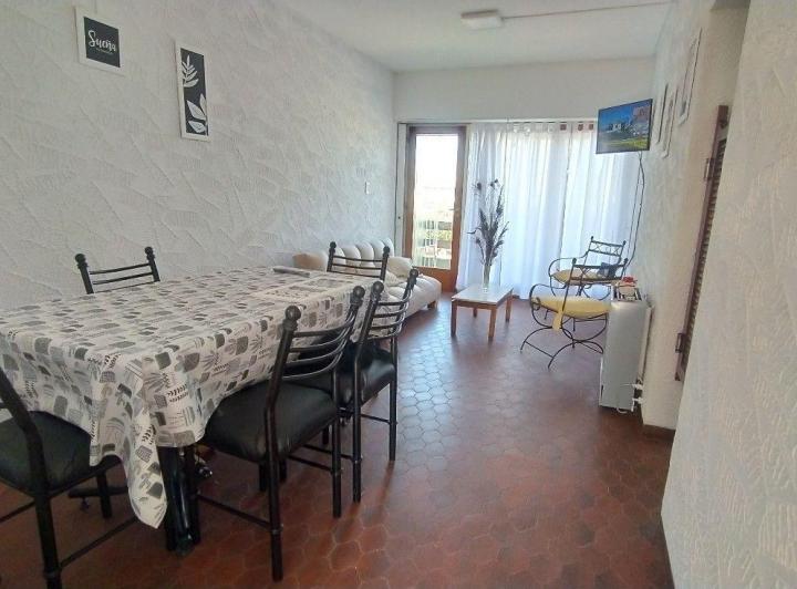 Foto de Alq Tem 3 AMBIENTES c/ cochera 100mts del mar!!! Céntrico!, imagen 4