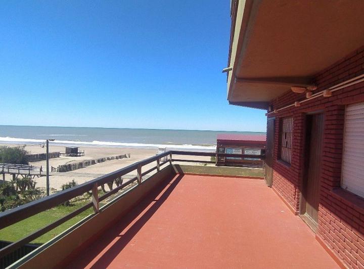 Alq Temp 1 AMBIENTE Paseo 124 y playa frente al mar!