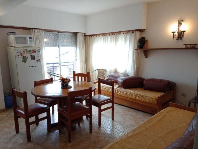 Departamento 2 ambientes. | Av 1 2050