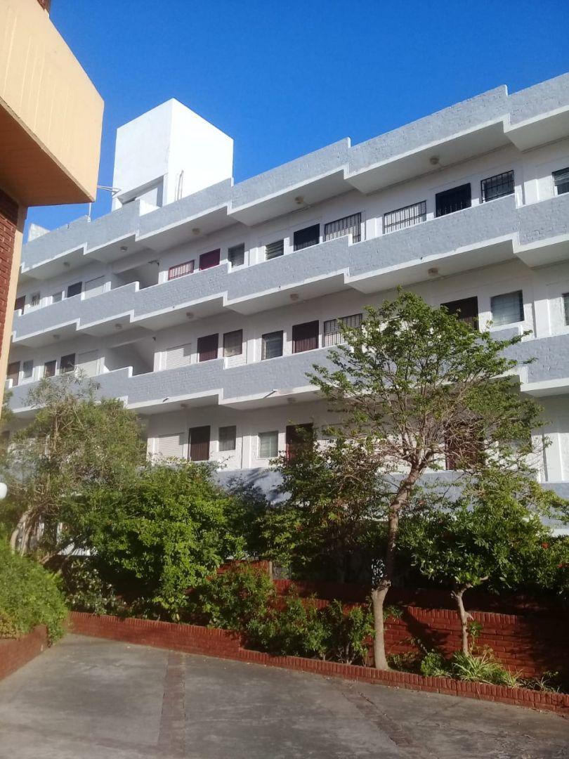 Oportunidad! Departamento 2 Ambientes a Pasos del Mar! 4