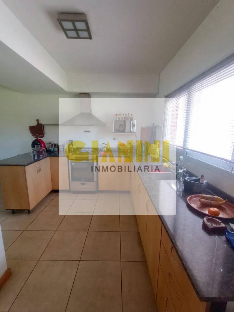 Casa 4 Ambientes. | Santa Fe 530 1