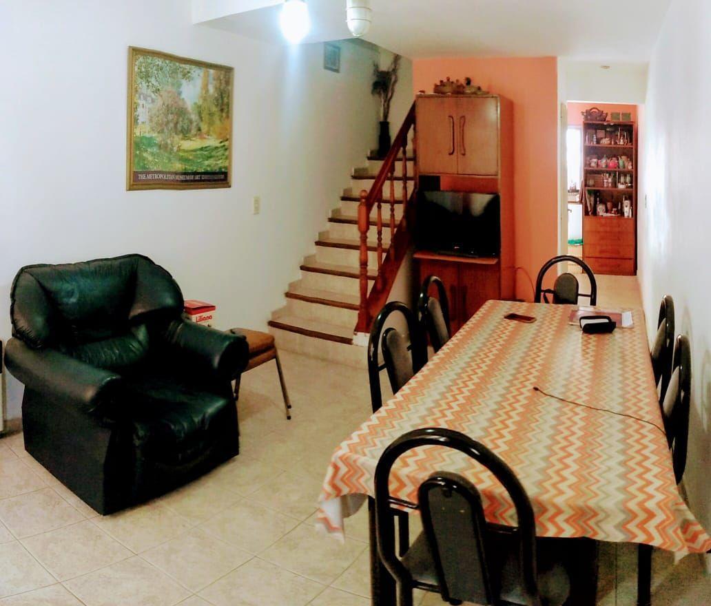Foto de TRIPLEX DE 4 AMBIENTES EN MUÑIZ, imagen 2