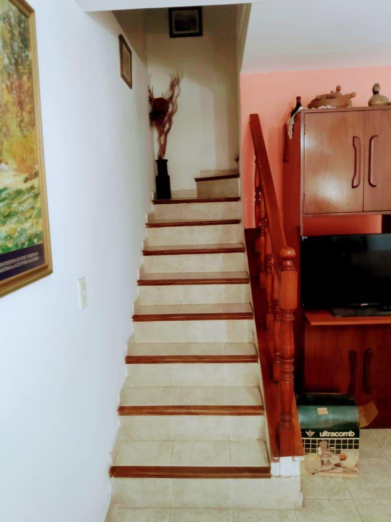 Foto de TRIPLEX DE 4 AMBIENTES EN MUÑIZ, imagen 4