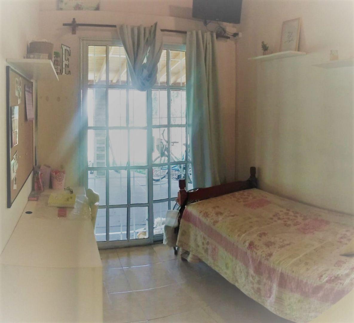 Casa 4 ambientes. | fraga 4065