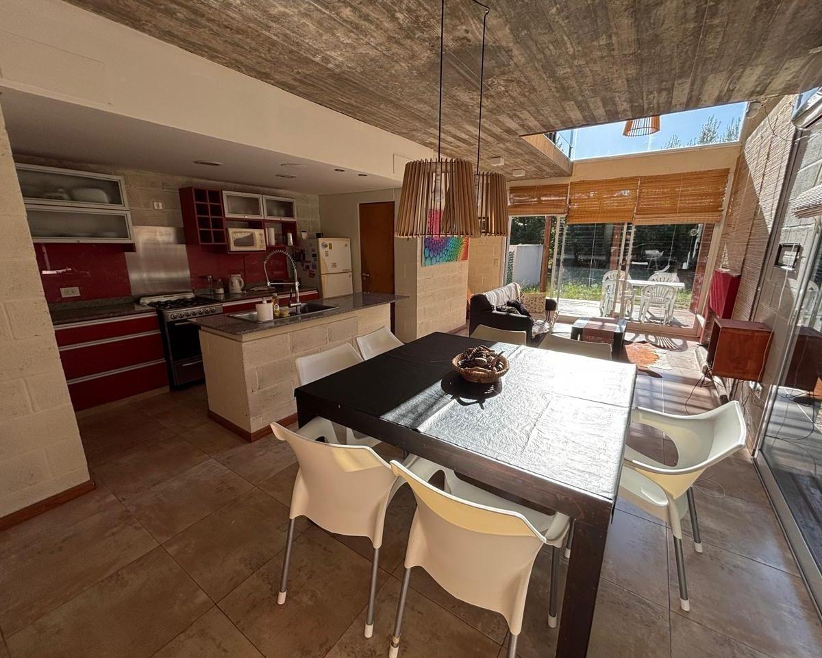 Hermosa Casa 3 Ambientes en Venta Mar Azul 5