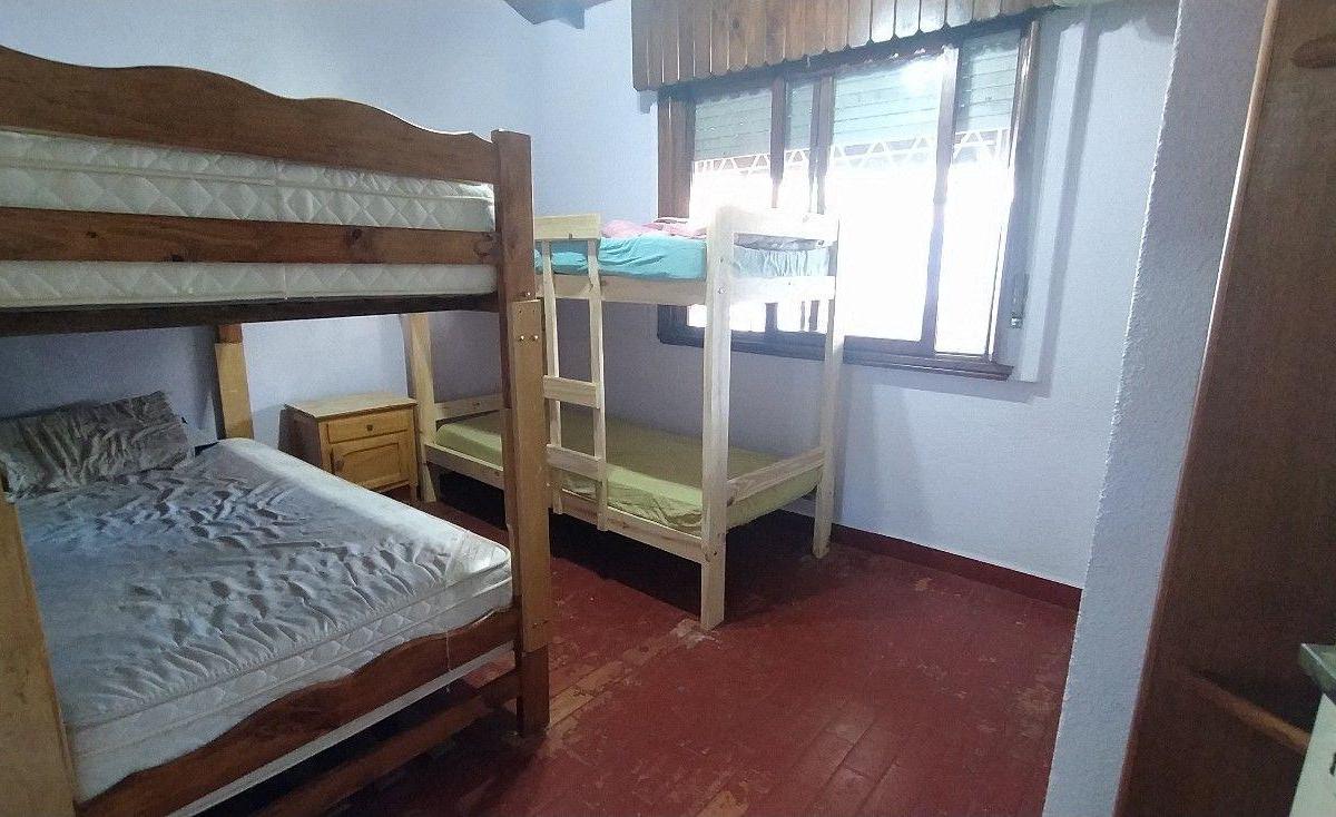 Casa de 4 amb + 2 baños + cochera y Parque
