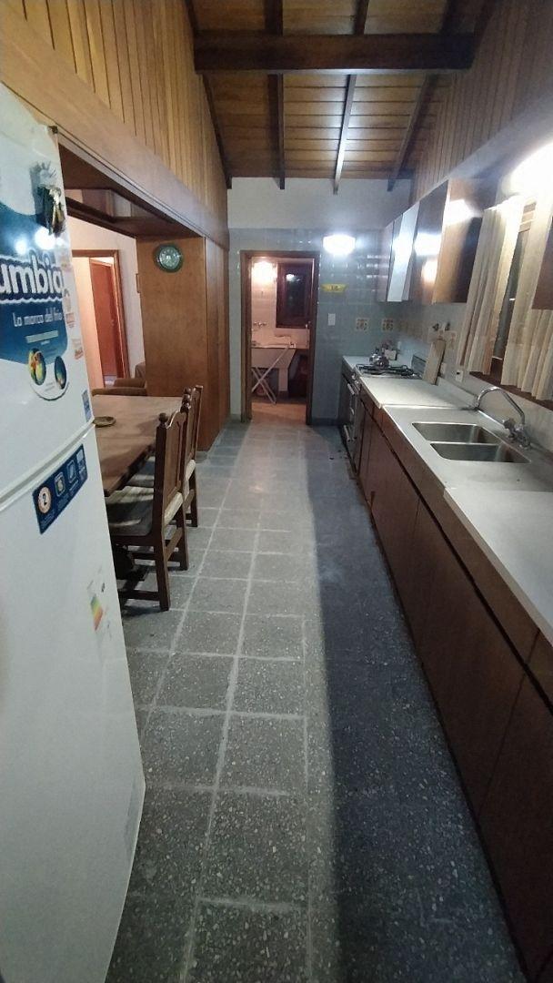 Foto de Alquiler Temp Casa 3 amb lote 3000m2 Zona Bosque C. Gesell, imagen 2