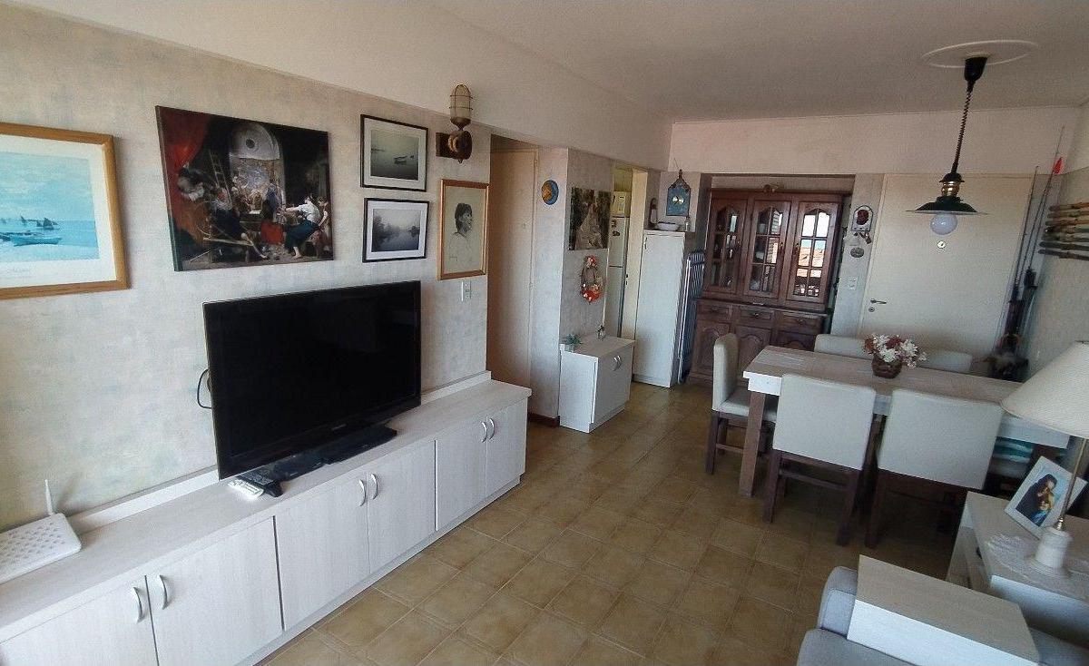 Venta dto 2 amb c/ cochera y baulera vista frontal al mar