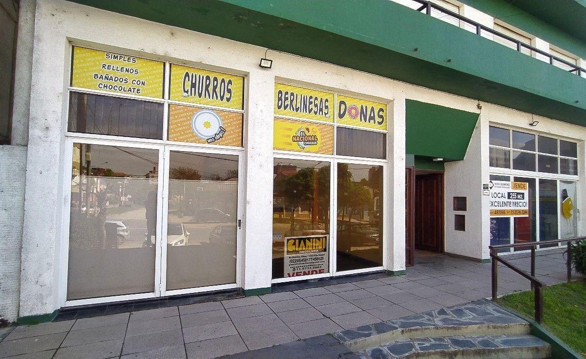 (PROPIEDAD SUSPENDIDA ) VENTA LOCAL AV 3 ZONA COMERCIAL OPORTUNIDAD!!!!