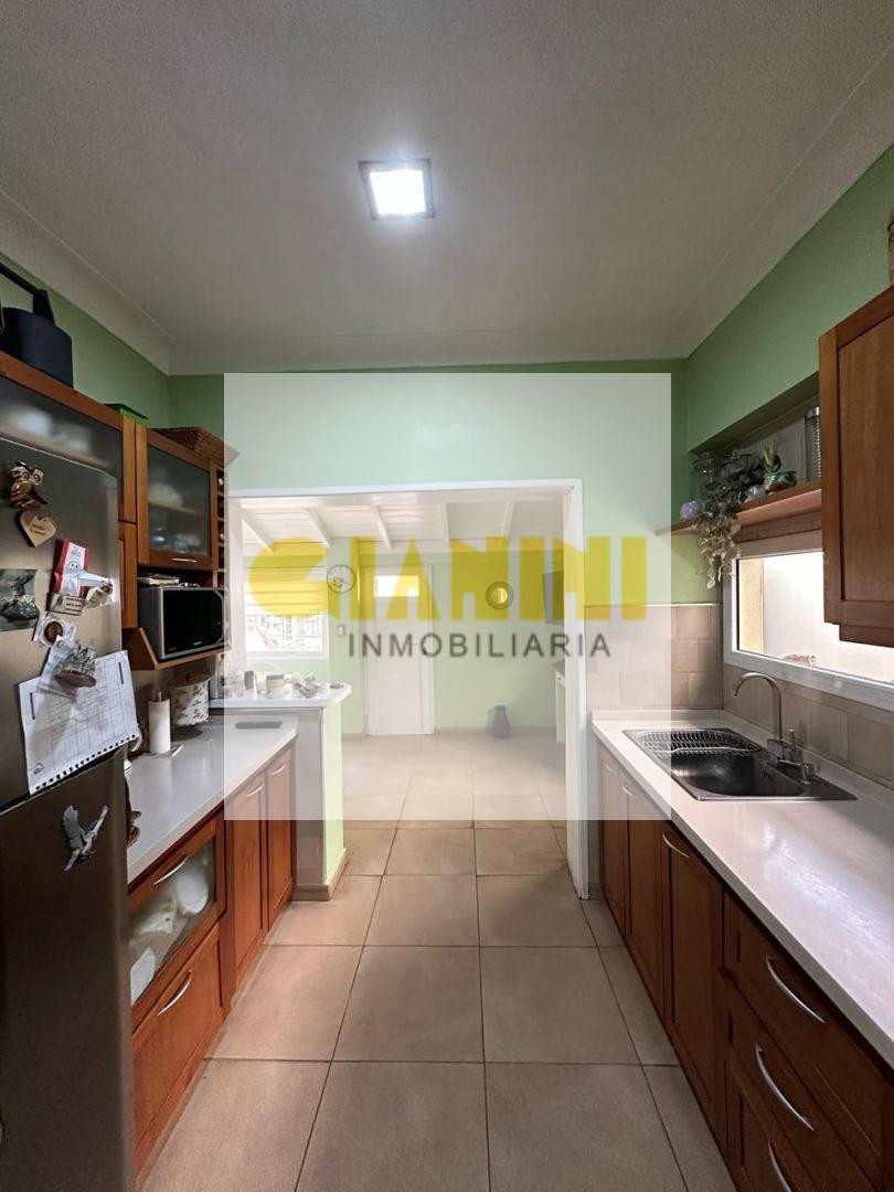 Casa 4 ambientes. | Urquiza 1320