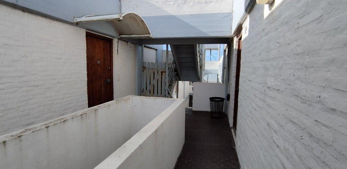 Venta 2 AMb c/ cochera cubierta cerrada. Frente al mar!