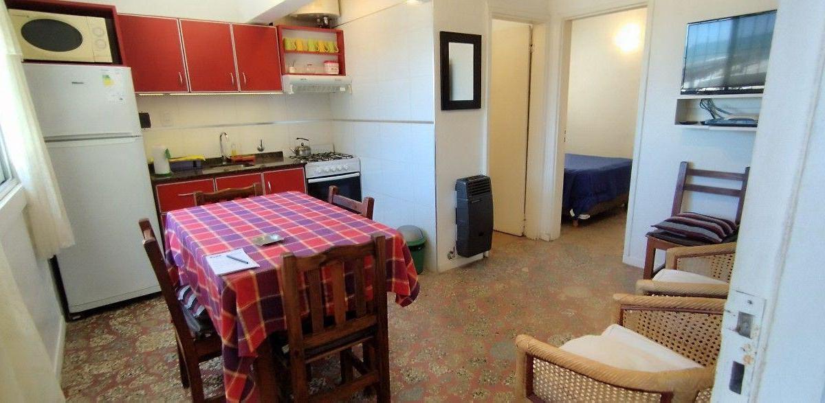 (PROPIEDAD SUSPENDIDA ) Venta Dto tipo casita 3 amb c/ parrilla, esp cochera y parqu