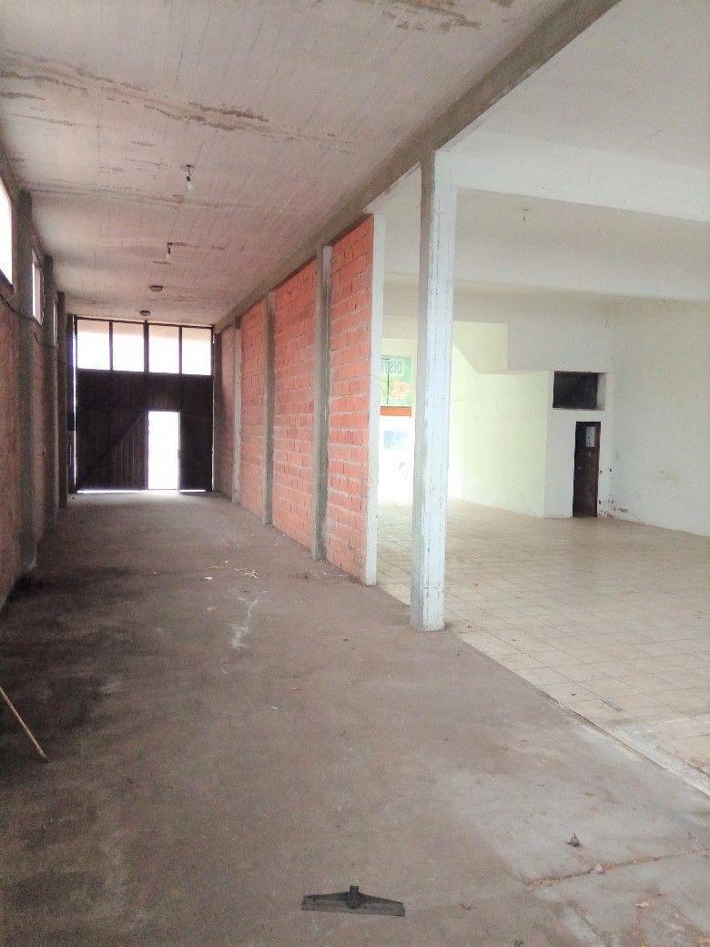 Venta Local sobre Boulevard Gesell 230m2 + casa 70m2. Zona C