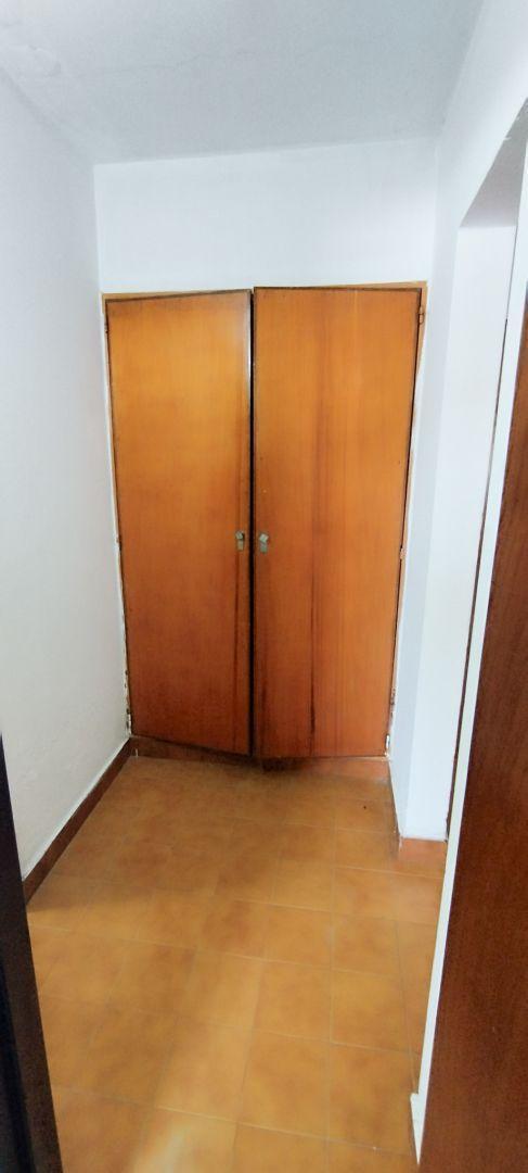 Foto de (PROPIEDAD SUSPENDIDA ) Alquiler Anual 2 Amb Centrico, imagen 4